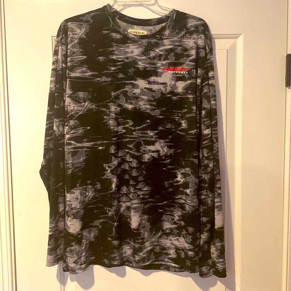 Black and Gray Magellan Outdoors Fish Gear Shirt